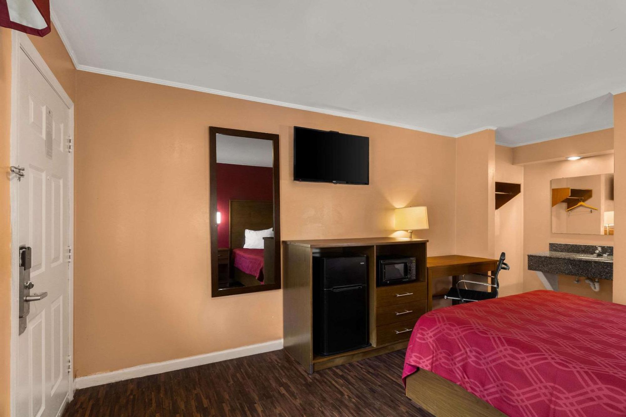 Econo Lodge Cornersville Экстерьер фото