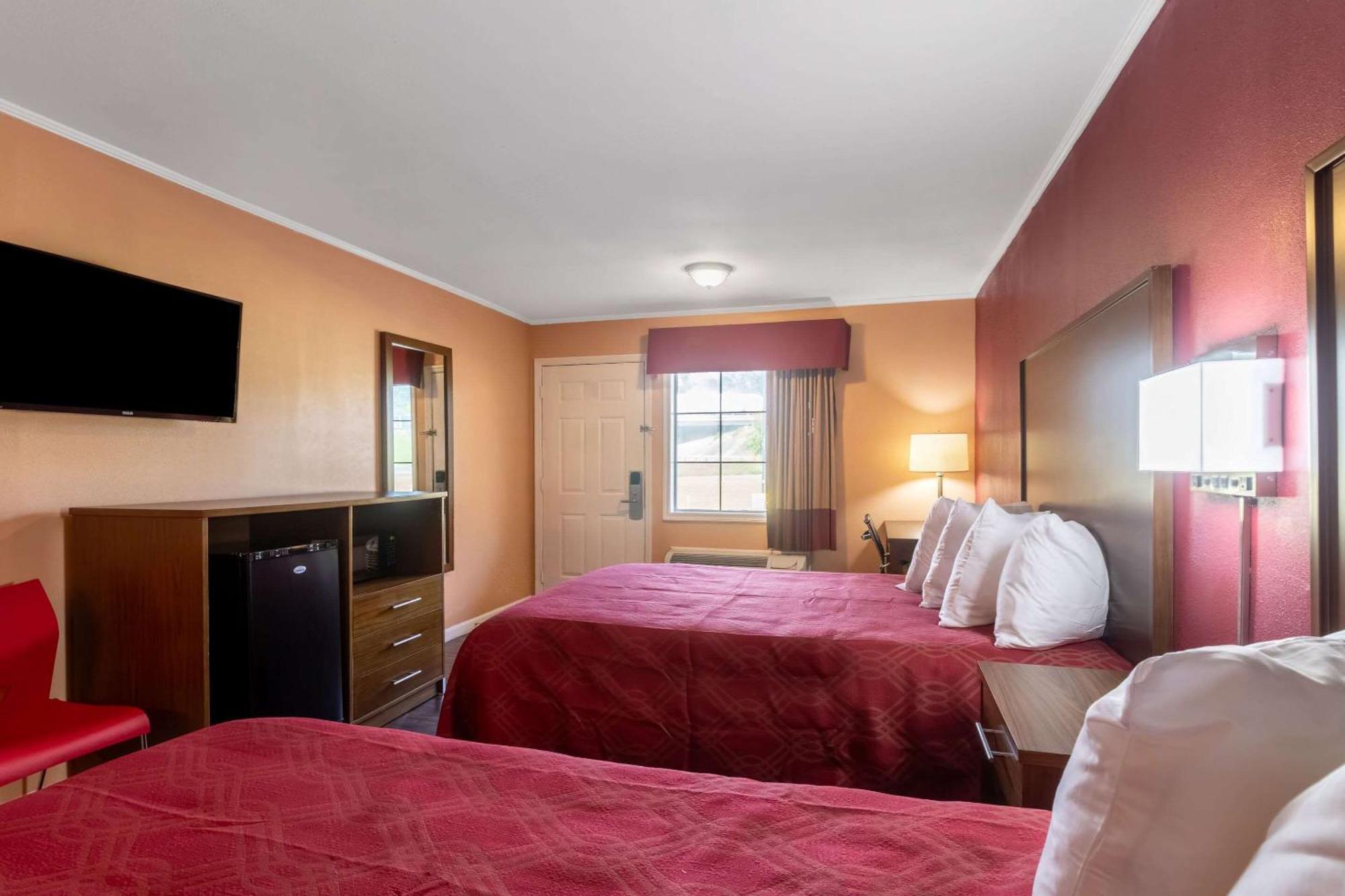 Econo Lodge Cornersville Экстерьер фото