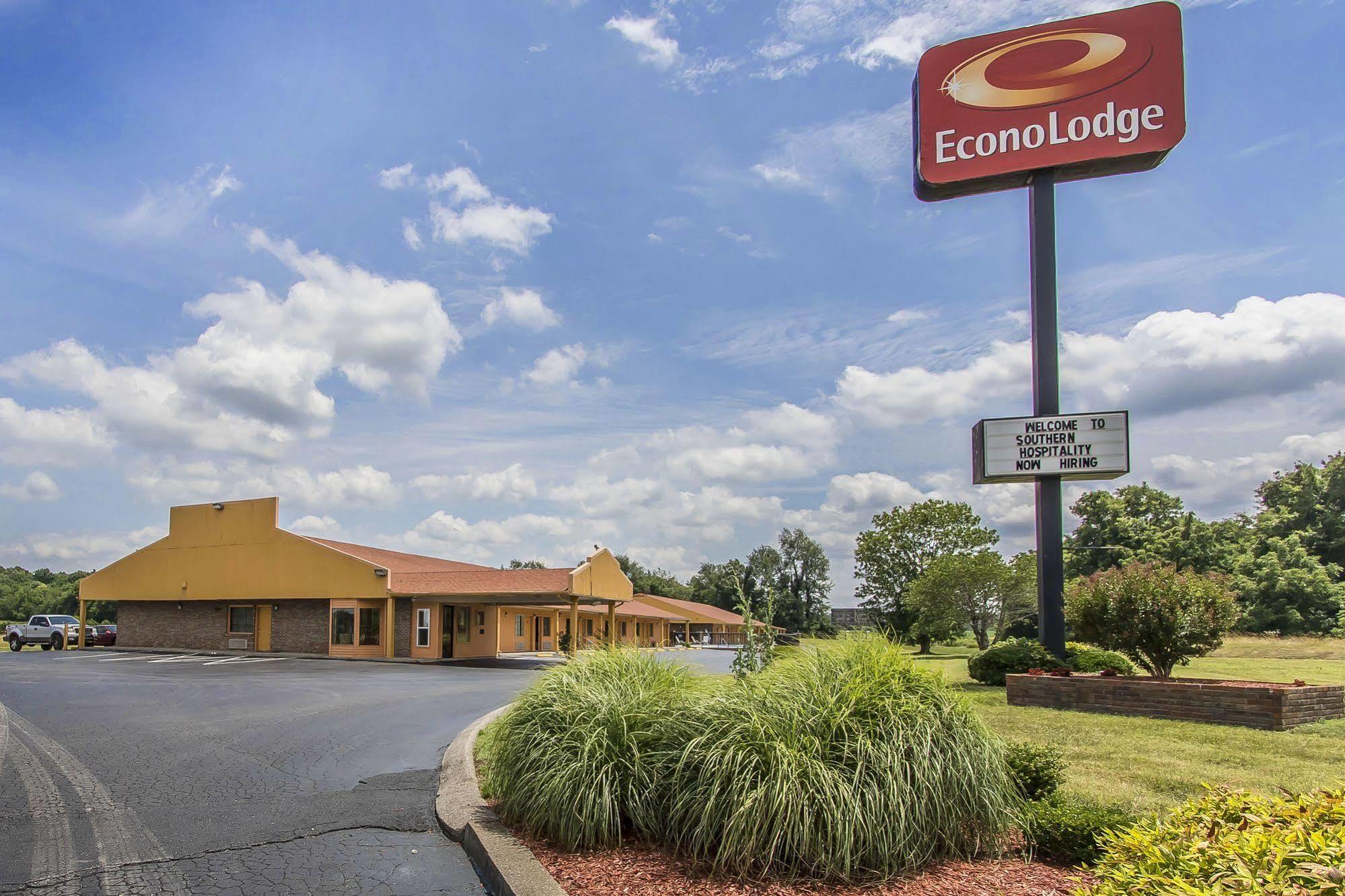 Econo Lodge Cornersville Экстерьер фото